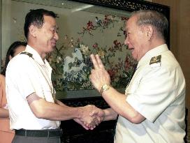 Gen. Fujinawa meets with China's defense minister